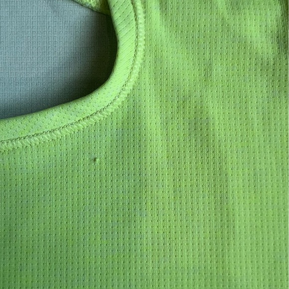 Adidas climachill sleeveless running Tank Top women’s size Medium - Picture 6 of 8